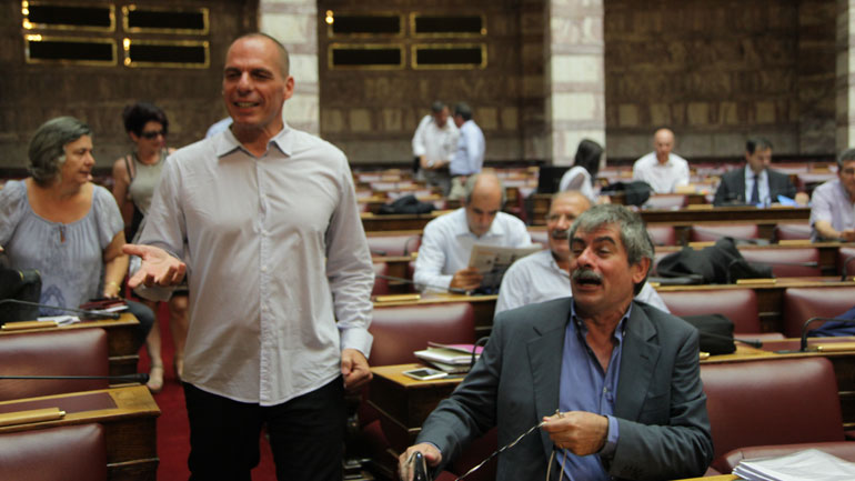 Βαρουφάκης: «Μπορεί κανείς να με σταματήσει εμένα να μιλάω;» Βαρουφάκης: «Μπορεί κανείς να με σταματήσει εμένα να μιλάω;»